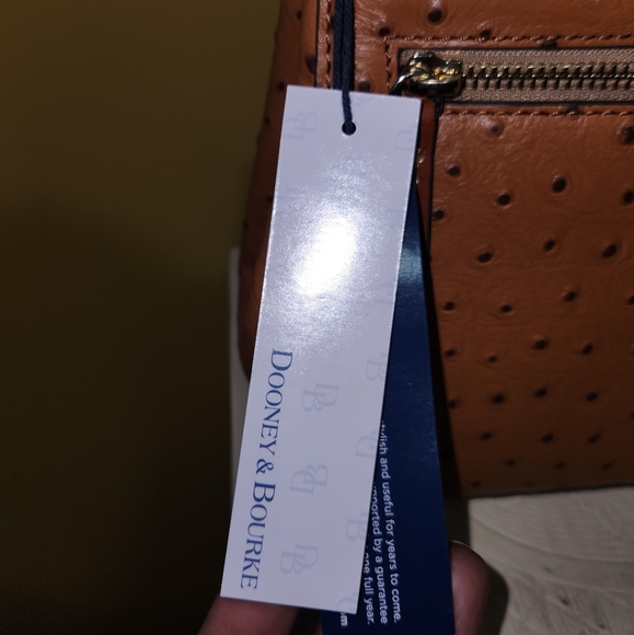 Dooney & Bourke purse